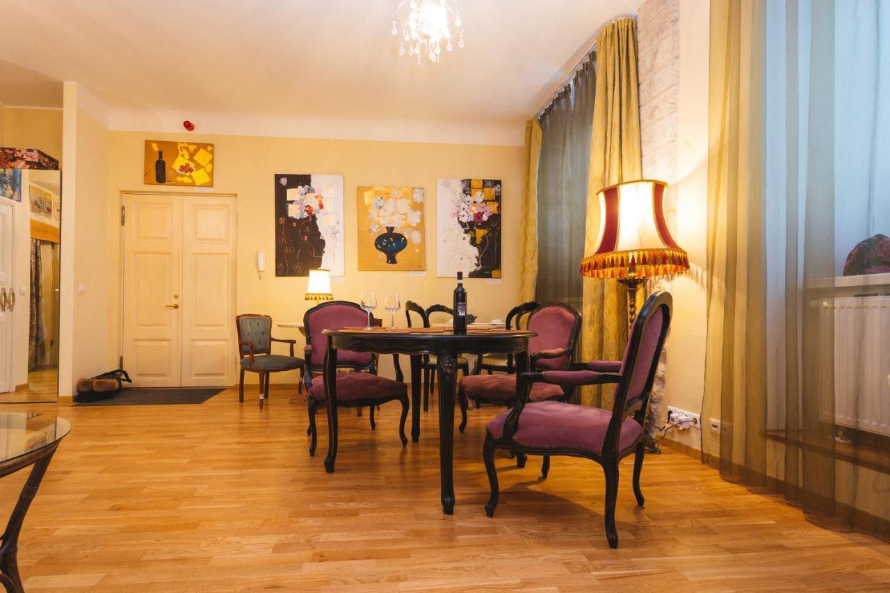Cozy Apartment In Old Town Tallinn Eksteriør bilde